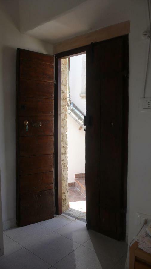 Apartmán Depandance Elvira Basilico San Valentino in Abruzzo Citeriore Exteriér fotografie